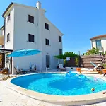 Apartamento Charming With Balcony And Pool *