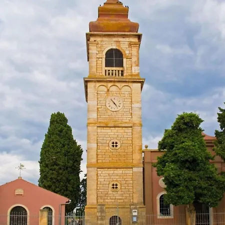 Apartment Charming With Balcony And Pool *