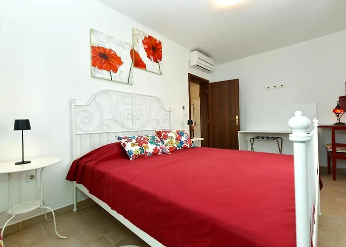 Appartement Charming With Balcony And Pool *